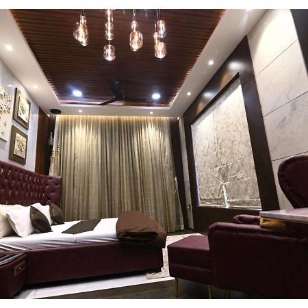 Mansion 6Bhk Villa โลนาวาลา ภายนอก รูปภาพ