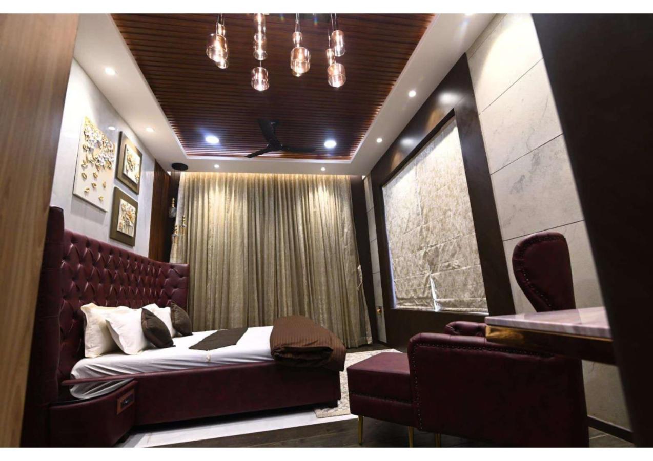 Mansion 6Bhk Villa โลนาวาลา ภายนอก รูปภาพ