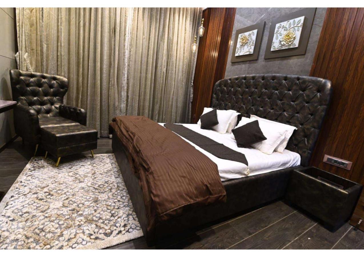 Mansion 6Bhk Villa โลนาวาลา ภายนอก รูปภาพ